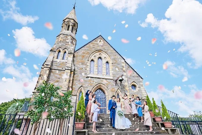 ホテルサンライフガーデン平塚の配ぜん(サービススタッフ) 宴会部門 婚礼部門求人イメージ