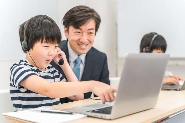 日本ベストサポート株式会社の正社員 塾講師求人イメージ