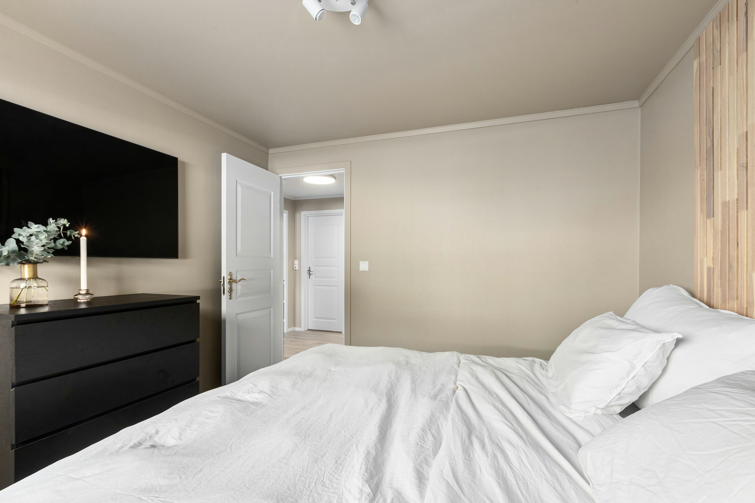 メッツホテルの派遣社員 事務 フロントスタッフの求人情報イメージ2