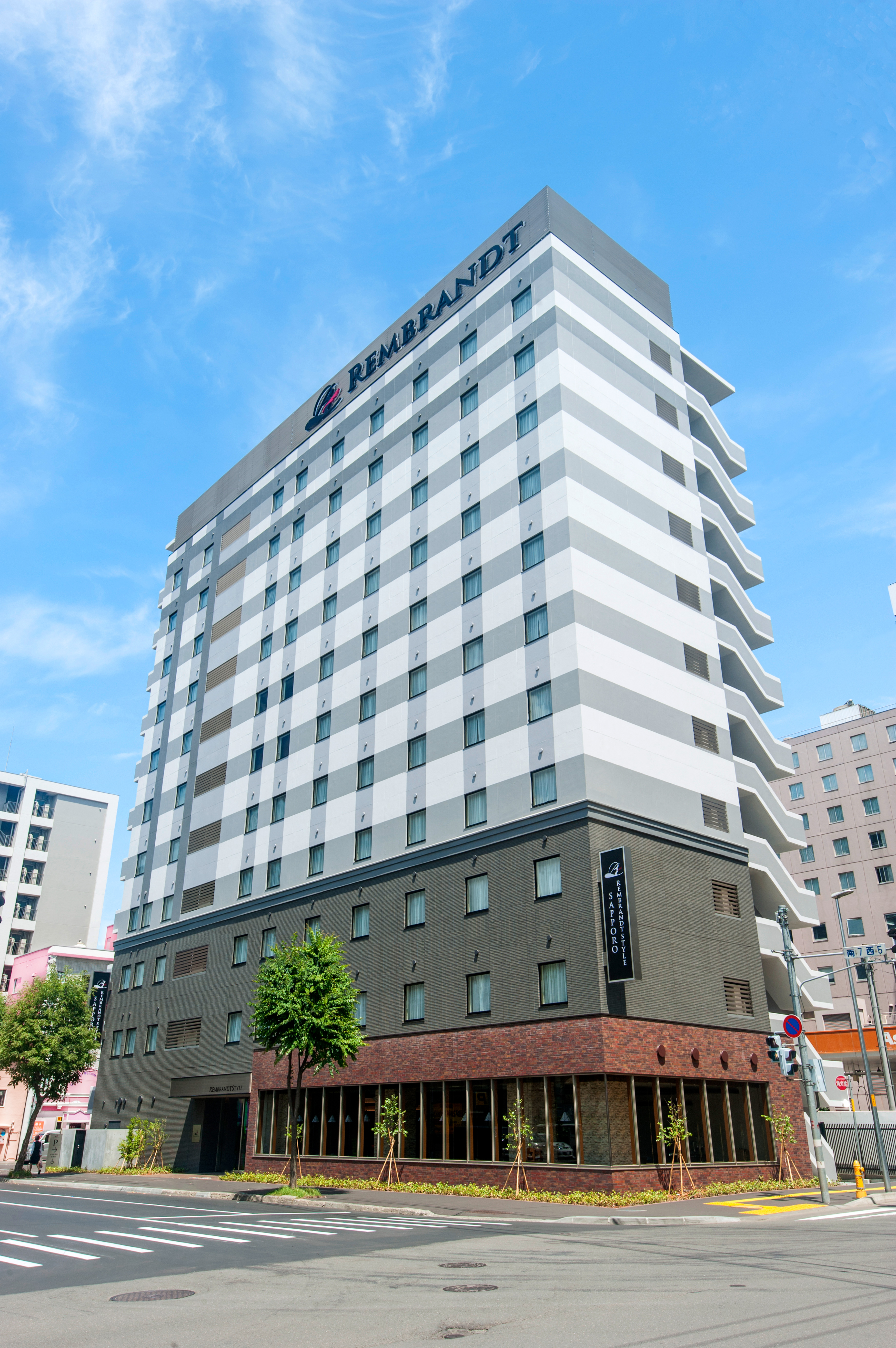 レンブランドスタイル札幌の正社員 管理部門 支配人求人イメージ