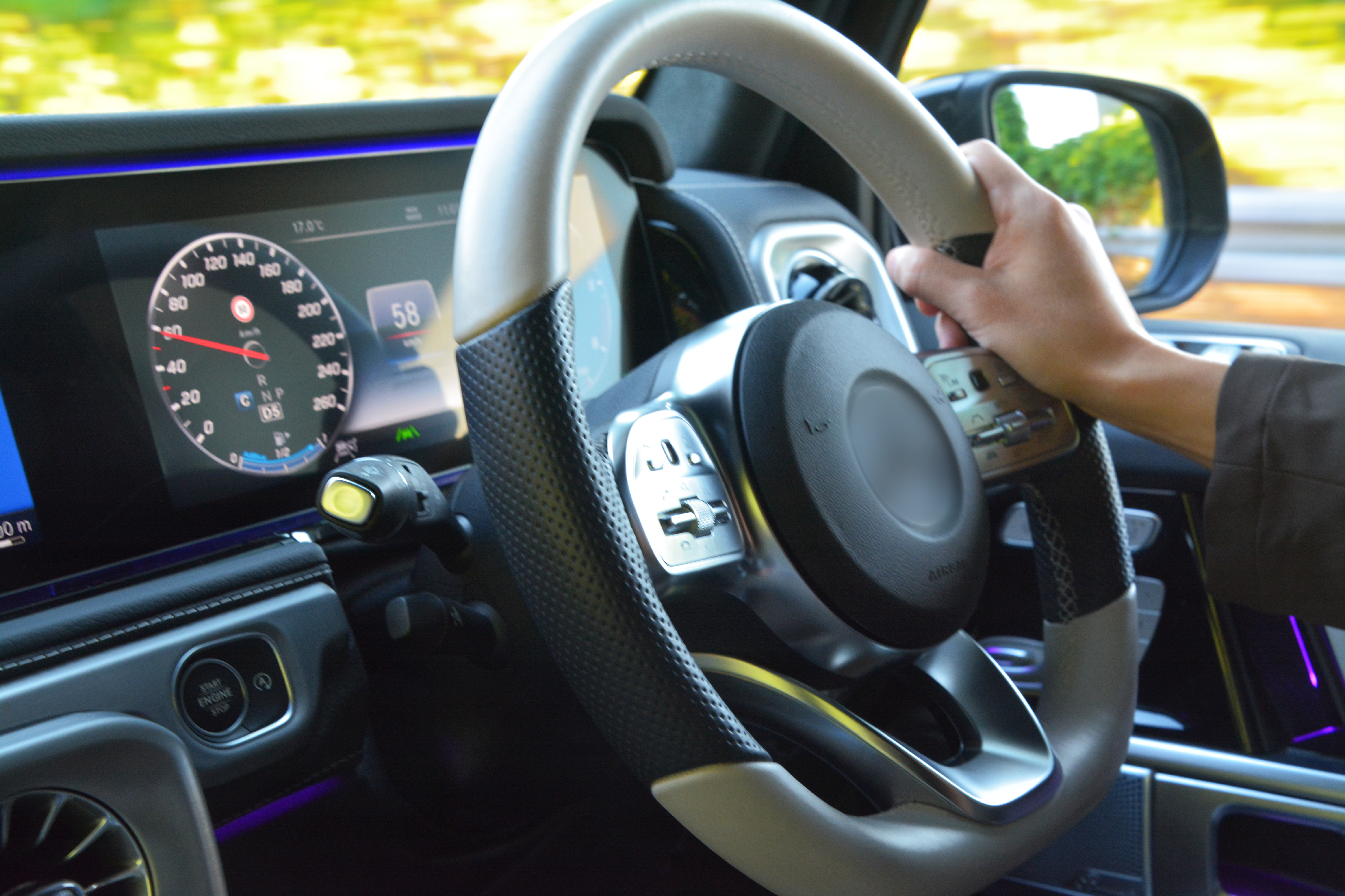 泉レストラン株式会社の契約社員 一般企業のお仕事 ドライバー求人イメージ